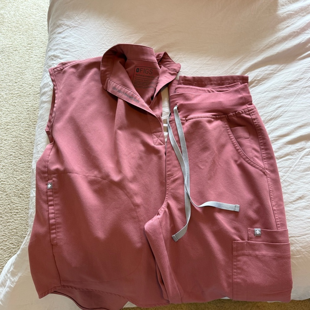 Figs Women's Mauve Set - XS/S